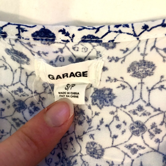 Summer Crop Tank from Garage - Picture 4 of 4